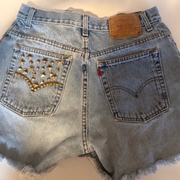 Levi's 550 Relaxed Fit Light Blue Denim Jeans - Picture 2 of 3